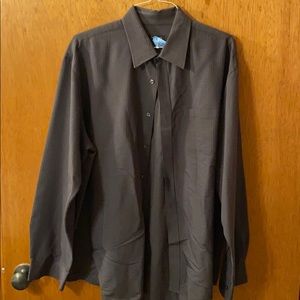 VanHeusen men’s dress shirt